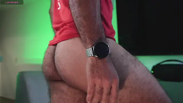 Snapshot of orion1993 chatting on 10-29-25, 03:14 orion1993 online show from 10-29-25, 03:14