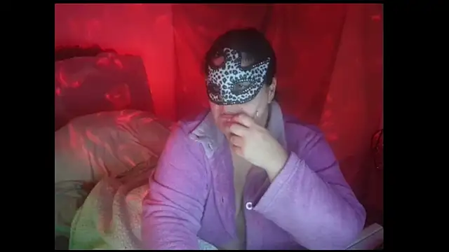 Snapshot of passionduo4 chatting on 01-12-25, 12:28 passionduo4 online show from 01-12-25, 12:28