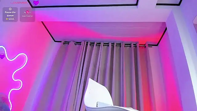 Snapshot of Mackensy_sweett chatting on 02-16-26, 05:58 Mackensy sweett online show from 02-16-26, 05:58