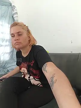 Scarlett-Leh online show from 05-20-26, 06:36