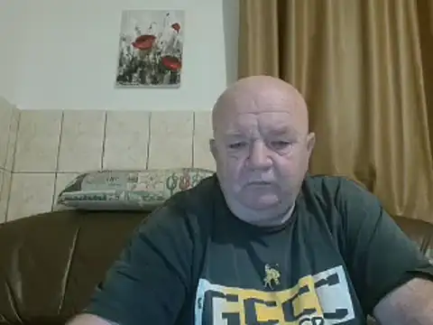 Snapshot of fullballs6 chatting on 02-04-25, 02:39 fullballs6 online show from 02-04-25, 02:39