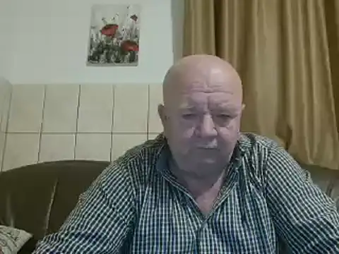 Snapshot of fullballs6 chatting on 02-05-25, 02:40 fullballs6 online show from 02-05-25, 02:40