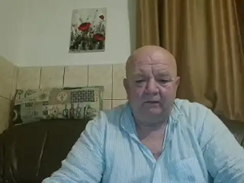 Snapshot of fullballs6 chatting on 02-11-25, 01:41 fullballs6 online show from 02-11-25, 01:41