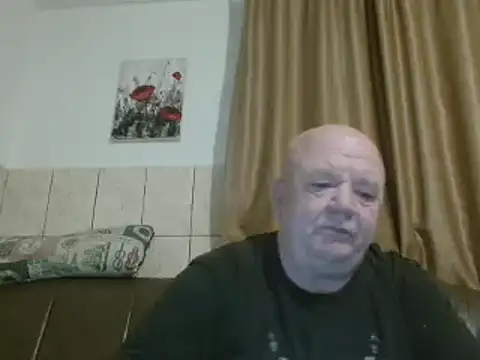 Snapshot of fullballs6 chatting on 02-16-25, 03:47 fullballs6 online show from 02-16-25, 03:47