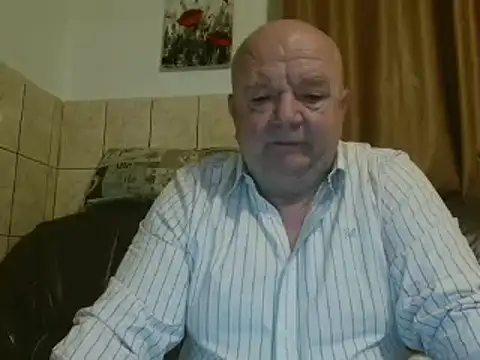 Snapshot of fullballs6 chatting on 02-25-25, 03:52 fullballs6 online show from 02-25-25, 03:52