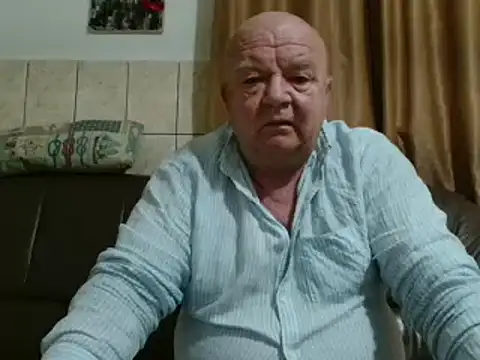 Snapshot of fullballs6 chatting on 02-27-25, 03:04 fullballs6 online show from 02-27-25, 03:04