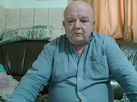 Snapshot of fullballs6 chatting on 02-27-25, 02:10 fullballs6 online show from 02-27-25, 02:10