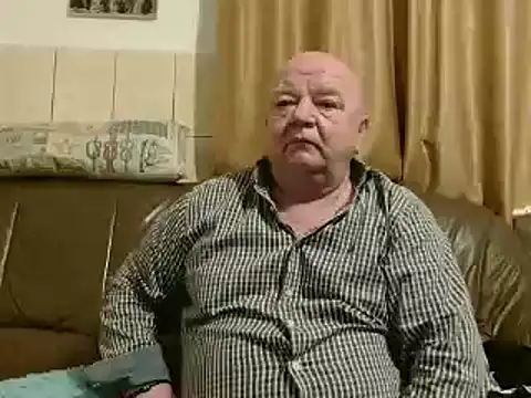 Snapshot of fullballs6 chatting on 03-07-25, 02:25 fullballs6 online show from 03-07-25, 02:25