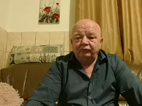 Snapshot of fullballs6 chatting on 03-21-25, 03:12 fullballs6 online show from 03-21-25, 03:12