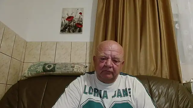 Snapshot of fullballs6 chatting on 09-09-25, 12:54 fullballs6 online show from 09-09-25, 12:54