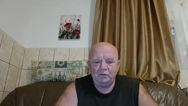 Snapshot of fullballs6 chatting on 09-29-25, 01:22 fullballs6 online show from 09-29-25, 01:22