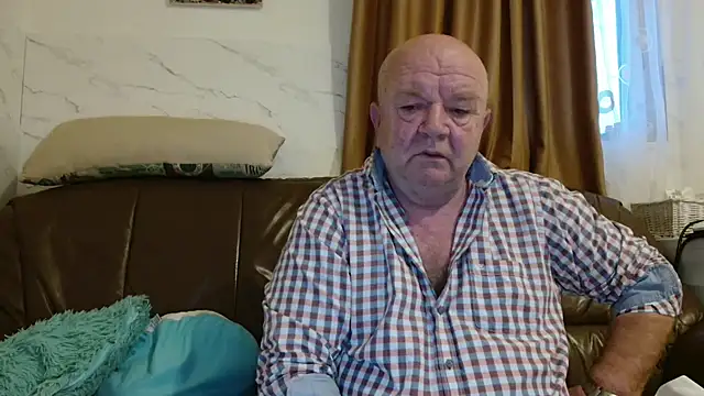 fullballs6 online show from 03-03-26, 04:40