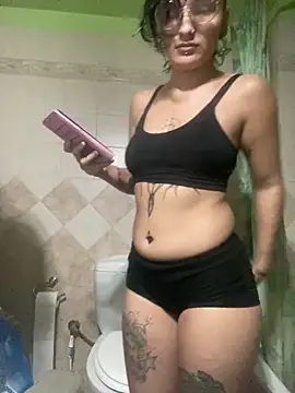 Snapshot of space_g1rl chatting on 03-16-25, 05:07 space g1rl online show from 03-16-25, 05:07