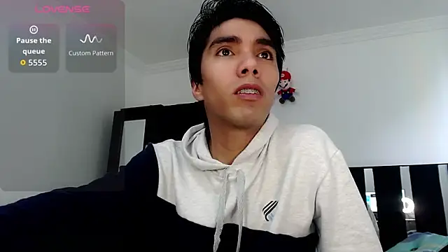 Snapshot of Marcosdfreitas chatting on 09-18-25, 12:40 Marcosdfreitas online show from 09-18-25, 12:40