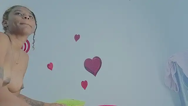 Snapshot of ChannelCox1 chatting on 02-18-26, 03:52 ChannelCox1 online show from 02-18-26, 03:52