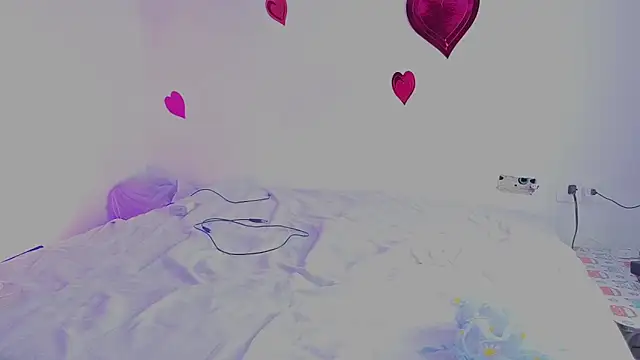 Snapshot of ChannelCox1 chatting on 03-04-26, 03:51 ChannelCox1 online show from 03-04-26, 03:51