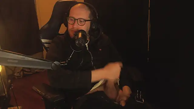 Snapshot of chicostick413 chatting on 12-03-25, 10:08 chicostick413 online show from 12-03-25, 10:08