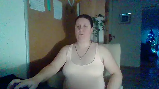 Snapshot of ReifeVenna chatting on 01-13-25, 07:42 ReifeVenna online show from 01-13-25, 07:42