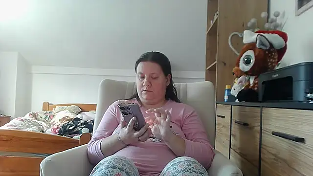Snapshot of ReifeVenna chatting on 01-10-26, 08:16 ReifeVenna online show from 01-10-26, 08:16