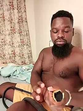 Snapshot of Chocolate_factory_man chatting on 02-19-26, 02:29 Chocolate factory man online show from 02-19-26, 02:29