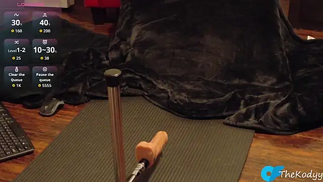 Snapshot of Thekodyy chatting on 10-30-25, 07:21 Thekodyy online show from 10-30-25, 07:21