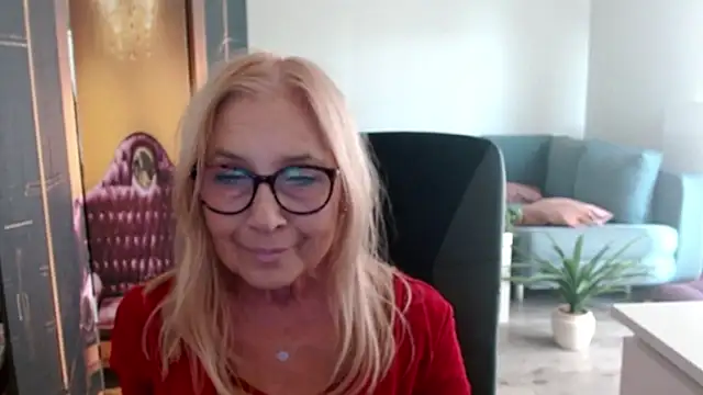 Snapshot of sofia_xkiss chatting on 10-02-25, 01:51 sofia xkiss online show from 10-02-25, 01:51