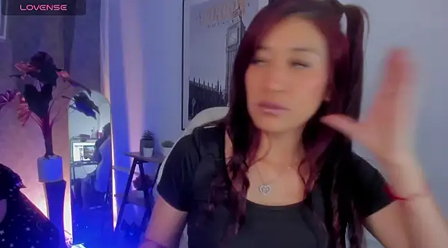 Snapshot of SofiaGomez420 chatting on 01-22-25, 02:46 SofiaGomez420 online show from 01-22-25, 02:46