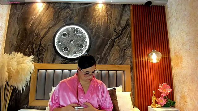 BellaPeers  online show from 04-25-26, 01:41