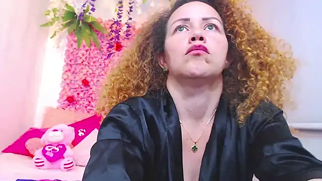 BLONDE SEXYHOT online show from 10-25-25, 03:58