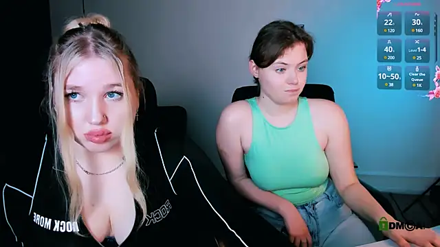 Snapshot of juli_kisss chatting on 01-11-25, 03:13 juli kisss online show from 01-11-25, 03:13