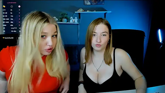 Snapshot of juli_kisss chatting on 01-14-25, 01:47 juli kisss online show from 01-14-25, 01:47