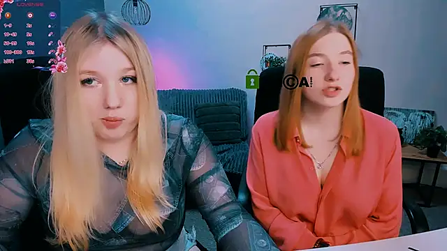 Snapshot of juli_kisss chatting on 02-14-25, 02:07 juli kisss online show from 02-14-25, 02:07