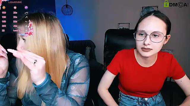 Snapshot of juli_kisss chatting on 03-13-25, 01:43 juli kisss online show from 03-13-25, 01:43