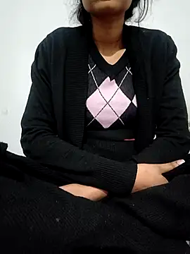 Snapshot of catreena chatting on 01-15-26, 07:28 catreena online show from 01-15-26, 07:28