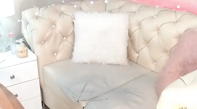 Barbie Fox online show from 02-19-25, 10:09