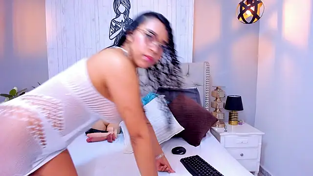 natasha cortez online show from 02-18-26, 12:23