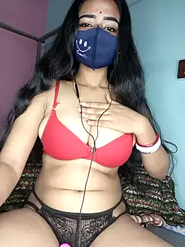 Snapshot of wild_bong_queen chatting on 01-19-25, 06:21 wild bong queen online show from 01-19-25, 06:21