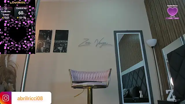 Snapshot of abril_ricci chatting on 03-13-25, 05:43 abril ricci online show from 03-13-25, 05:43