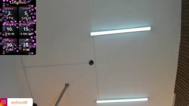 Snapshot of abril_ricci chatting on 03-21-25, 04:06 abril ricci online show from 03-21-25, 04:06