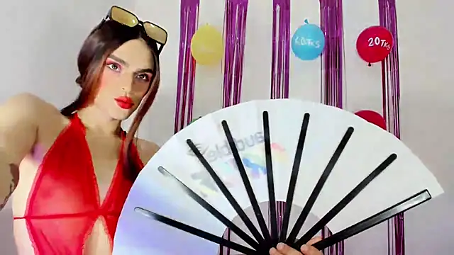 TatiGil online show from 09-30-25, 08:36