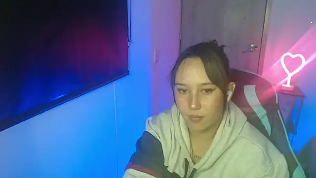 Skarlet Adams28 online show from 04-28-26, 01:15