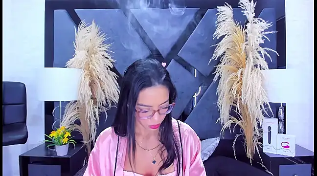 KylieWhite online show from 01-23-25, 12:30