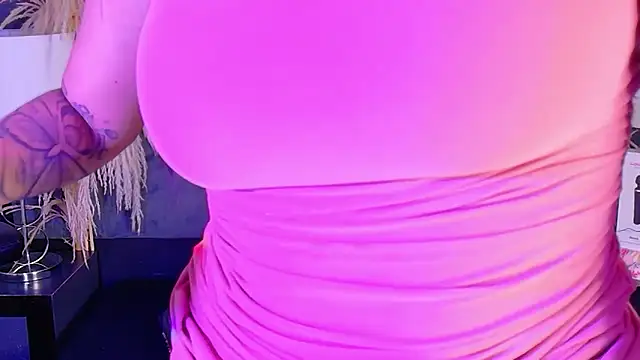 KylieWhite online show from 11-06-25, 08:15