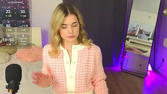 adrianawow1 online show from 03-08-25, 09:29