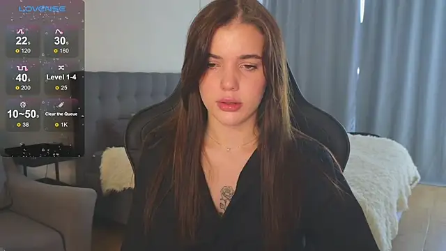 adrianawow1 online show from 10-06-25, 05:38