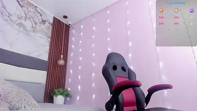 ALICESTARKK online show from 02-09-26, 01:26