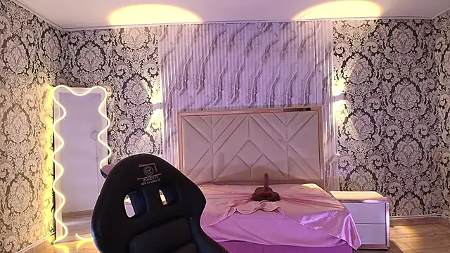 Brendda tay online show from 11-20-25, 09:31