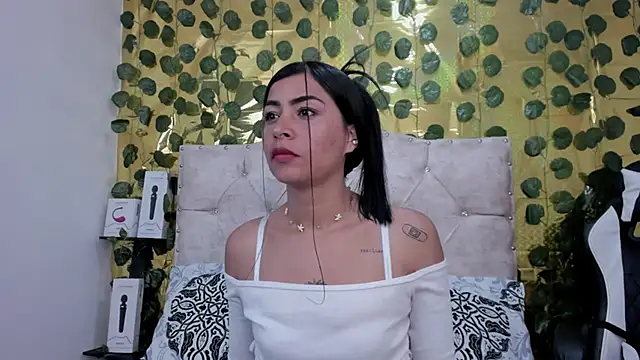 cristalconnorr online show from 12-26-24, 05:19