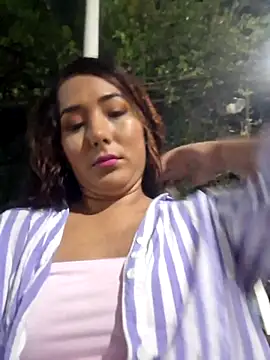 yarely9 online show from 04-30-26, 03:13