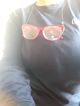 Snapshot of paulinaDiaz1 chatting on 02-23-26, 02:03 paulinaDiaz1 online show from 02-23-26, 02:03